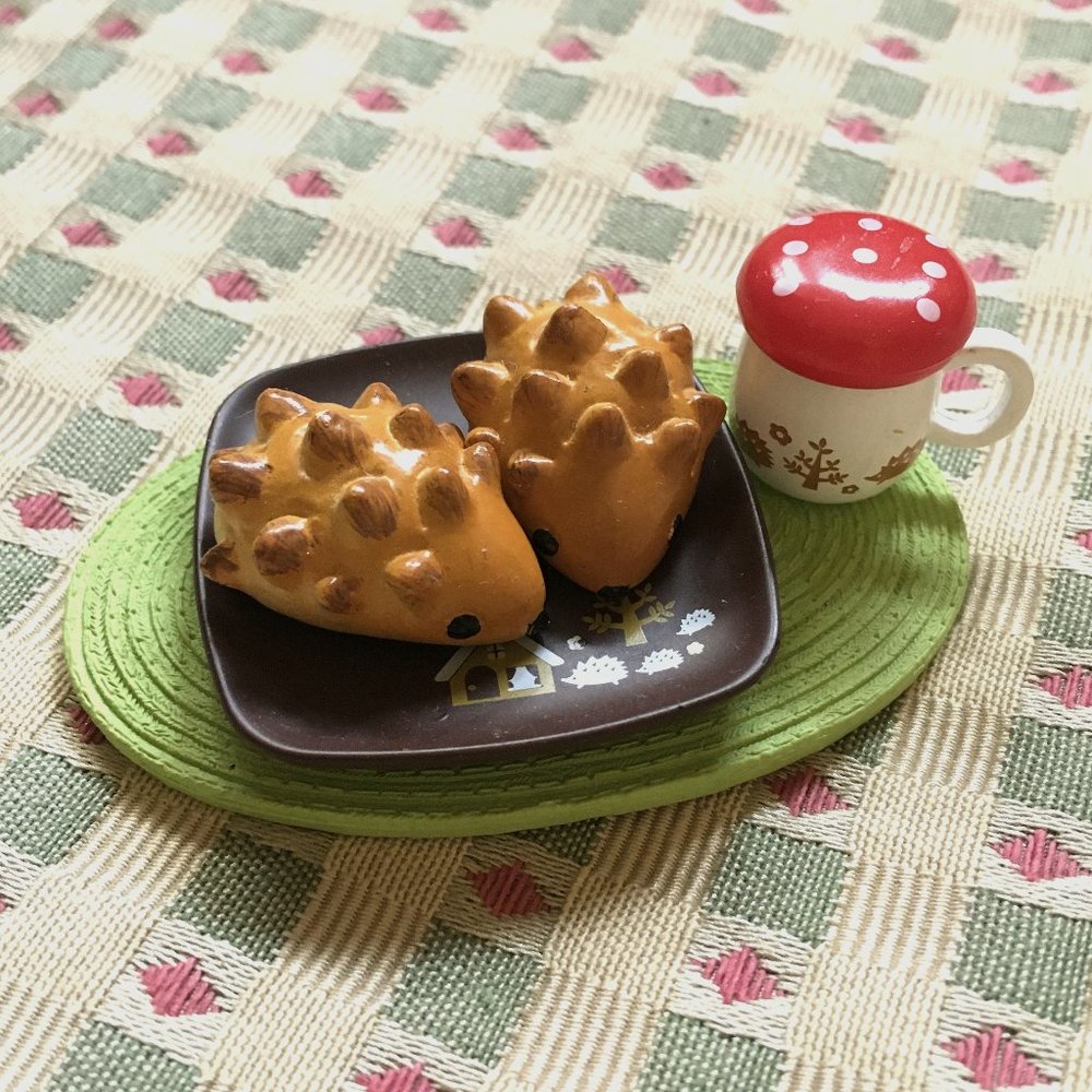 VTG Y2K RE-MENT Hedgehog & Tea Diorama Dollhouse Miniature Set Rare